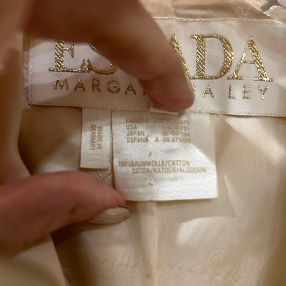 Escada Jacket, Short Sleeve, Button Front, Front Patch Pockets, Cream, Sz 6 / 36 - Picture 4 of 15